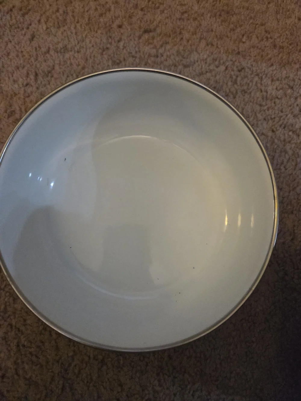 Vintage Enamel Stackable Holiday Holly Mixing Bowls with Lids - White and Green